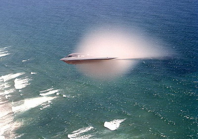http://up.military.volleyball-forum.ir/up/military12/air/b2/b2-bomber-breaking-the-sound-barrier.jpg